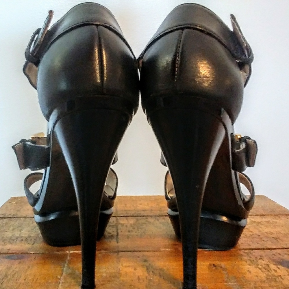 Michael Kors Strappy High Heeled Leather Sandals - Picture 3 of 8